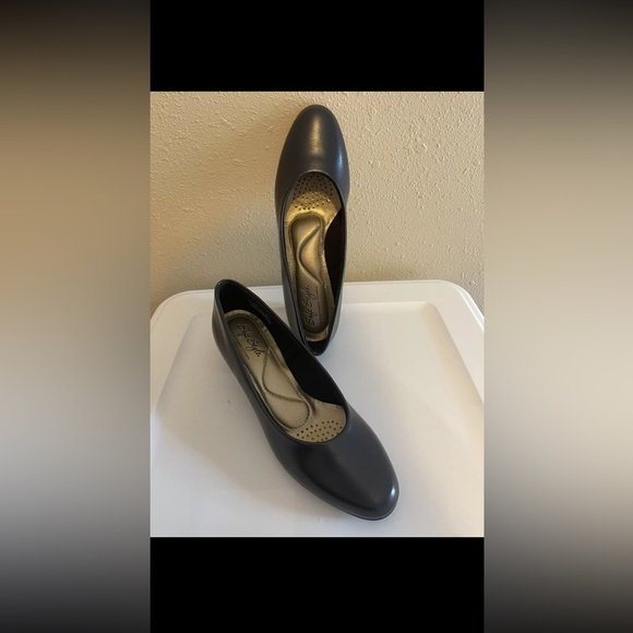 Hush Puppies Soft Style Blue 6M - Picture 2 of 4